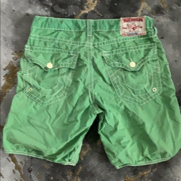 Men’s True Religion Shorts - Picture 7 of 7